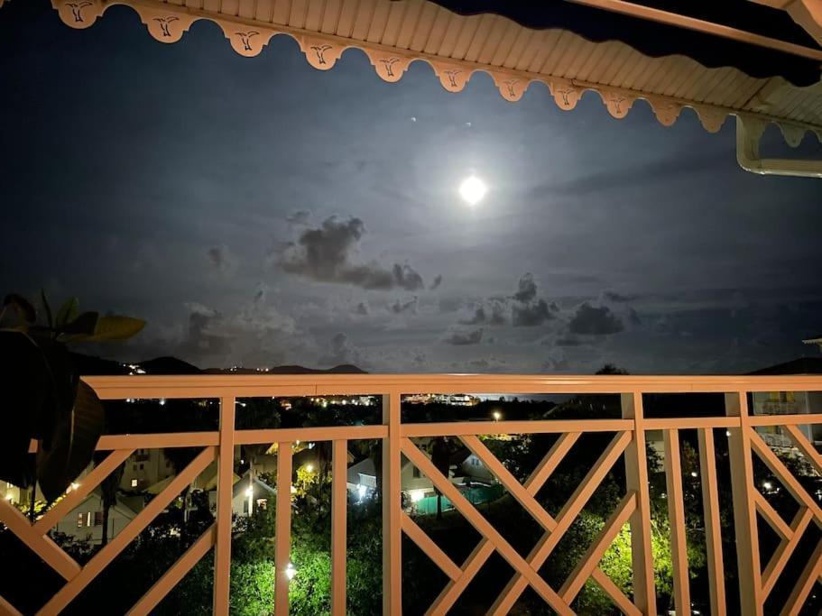 Sunny Cottage, Belle Terrasse, Proche Et Vue Mer Сент-Люс Экстерьер фото